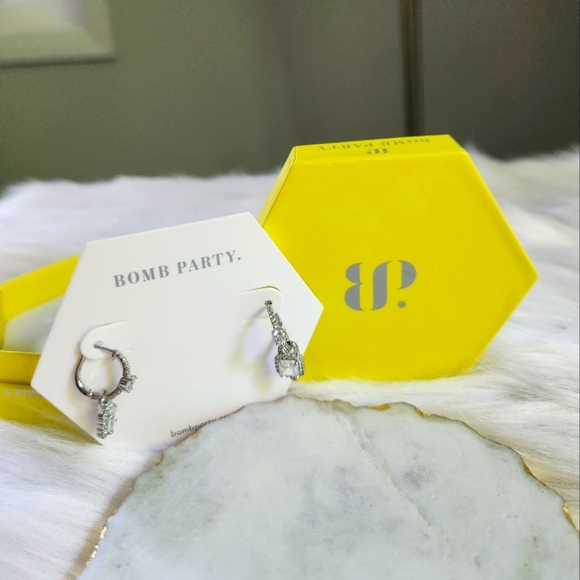 NWT Bomb Party 'Let's Get Glam' Diamond Cubic Zirconia Rhodium Earrings - Picture 5 of 5